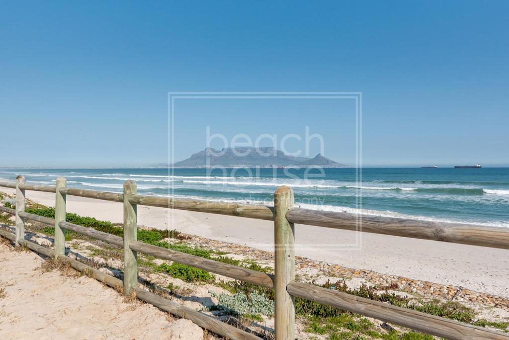 Luxury Beachfront Apartment In Blouberg- 1 Bedroom Cape Town Exterior photo